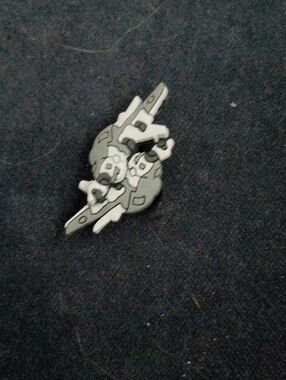 Gray and White Enamel Aircraft Croc Pin